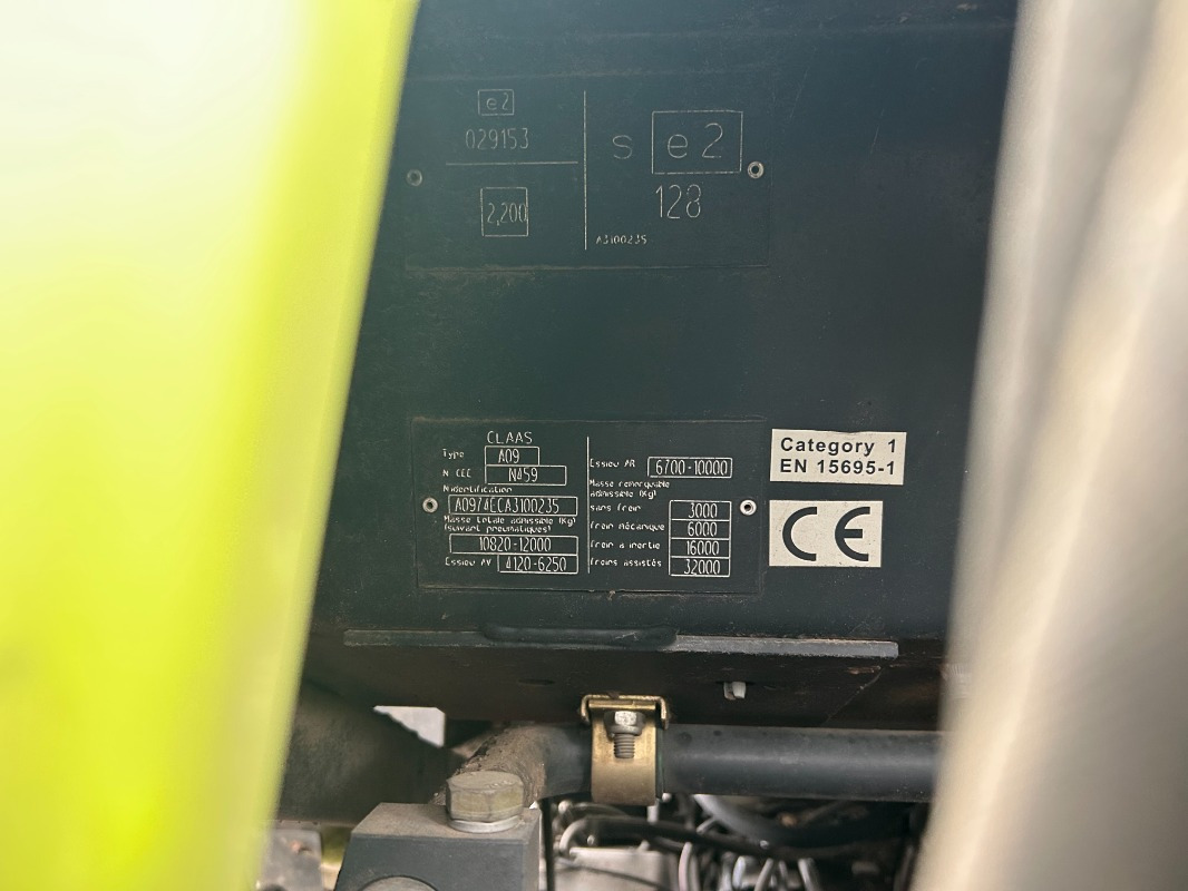 CLAAS Axion 810 - Traktor: das Bild 2 CLAAS Axion 810 - Traktor: das Bild 2