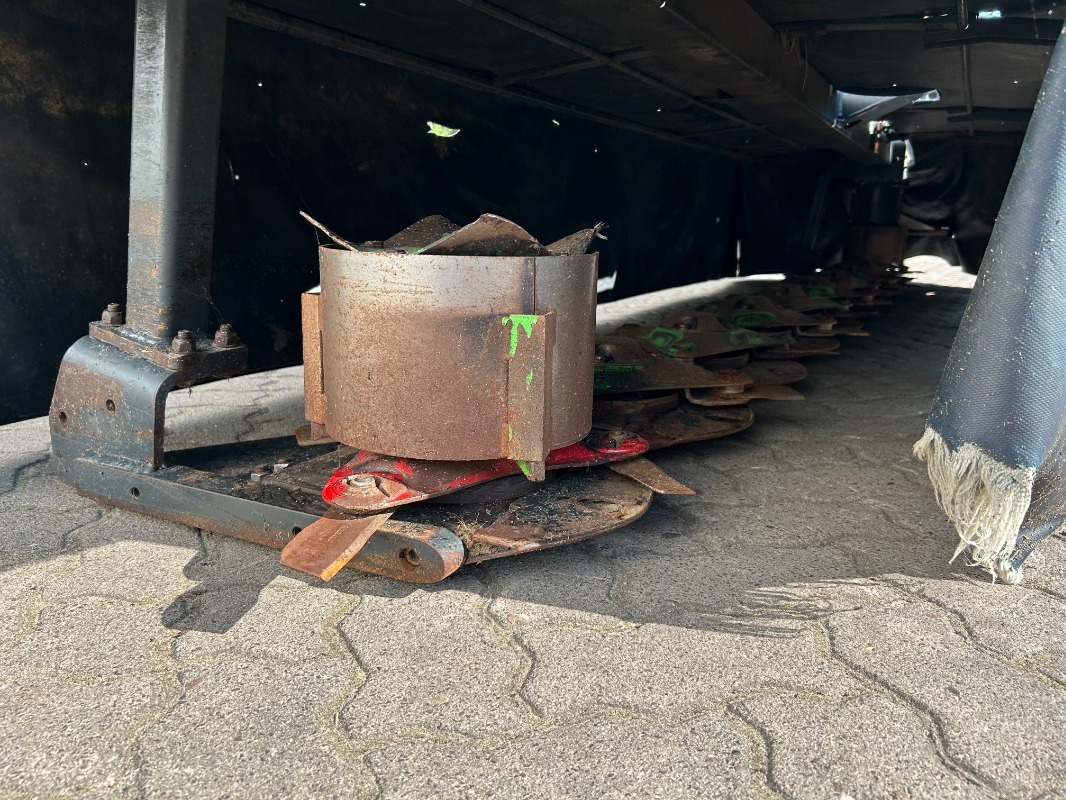Deutz DiscMaster 440 - Mähwerk: das Bild 5 Deutz DiscMaster 440 - Mähwerk: das Bild 5