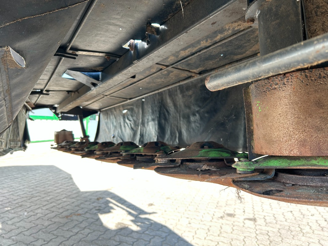 Deutz DiscMaster 440 - Mähwerk: das Bild 3 Deutz DiscMaster 440 - Mähwerk: das Bild 3