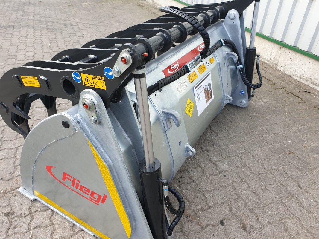 Fliegl SILOGREIFSCHAUFEL - Frontlader für Traktor: das Bild 2 Fliegl SILOGREIFSCHAUFEL - Frontlader für Traktor: das Bild 2