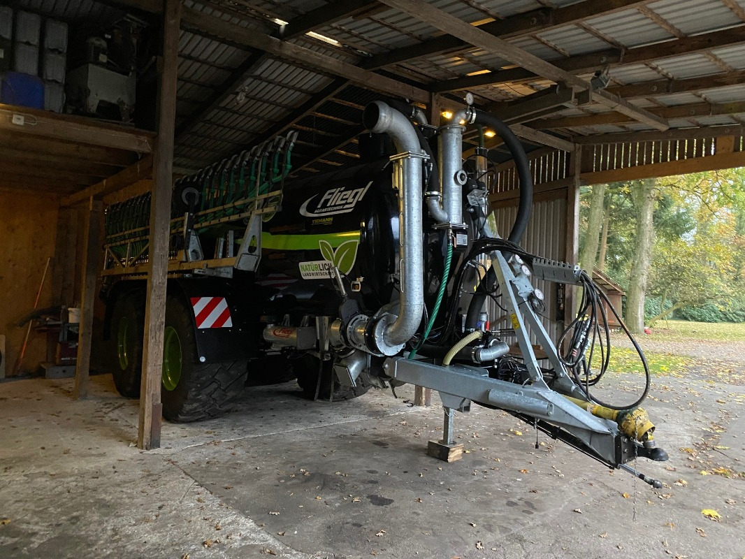 Fliegl VFW 18000 MAXX LINE PLUS - Düngetechnik: das Bild 1 Fliegl VFW 18000 MAXX LINE PLUS - Düngetechnik: das Bild 1