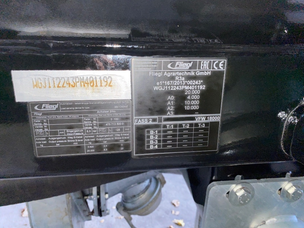 Fliegl VFW 18000 MAXX LINE PLUS - Düngetechnik: das Bild 2 Fliegl VFW 18000 MAXX LINE PLUS - Düngetechnik: das Bild 2