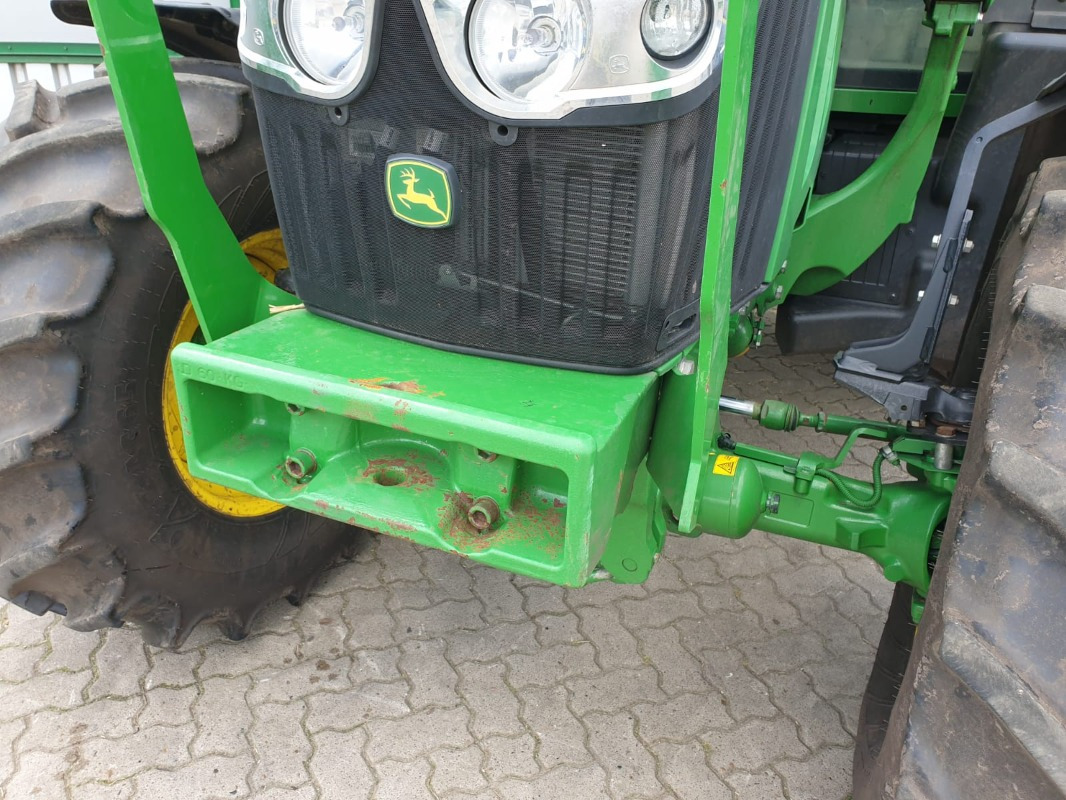 John Deere 6090M - Traktor: das Bild 5 John Deere 6090M - Traktor: das Bild 5