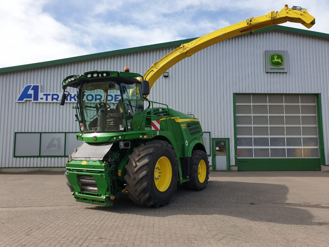 John Deere 8500 - Erntemaschine: das Bild 1 John Deere 8500 - Erntemaschine: das Bild 1