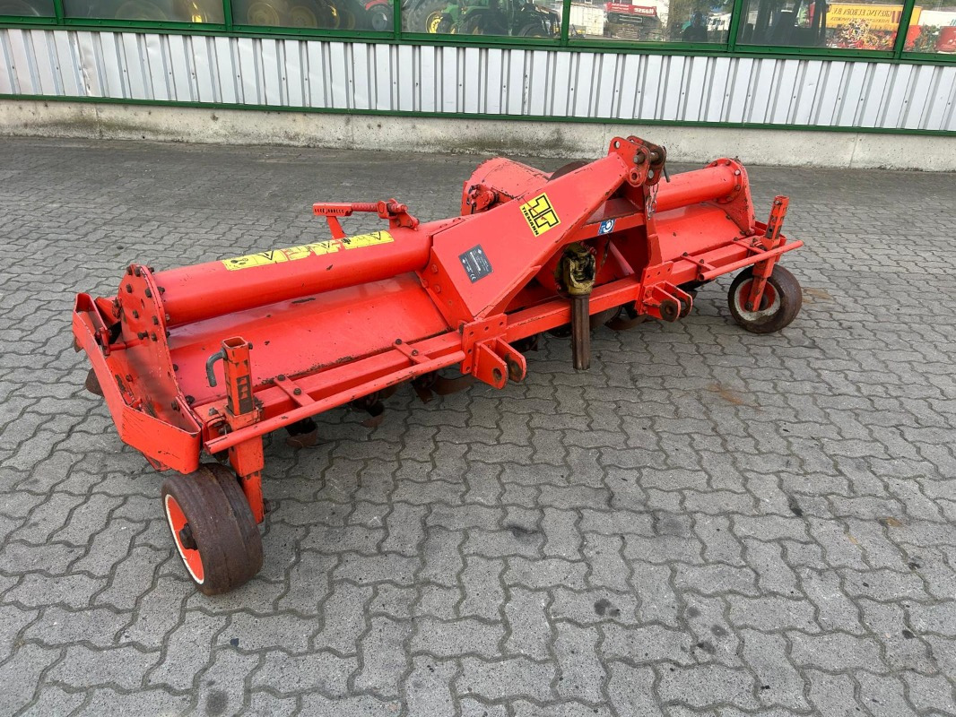 Kuhn EL 100N-255 - Technik für Bodenbearbeitung: das Bild 2 Kuhn EL 100N-255 - Technik für Bodenbearbeitung: das Bild 2