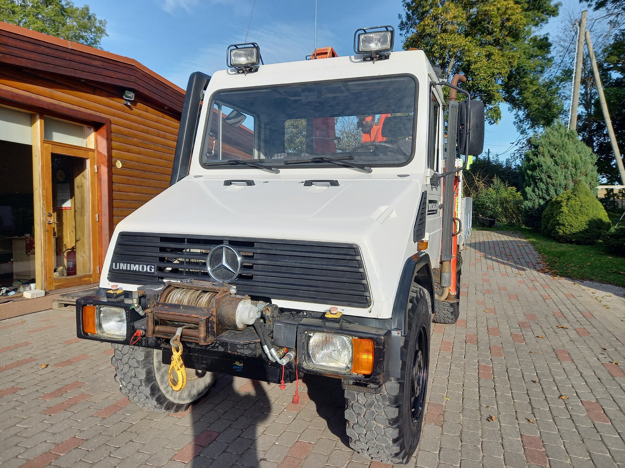 UNIMOG U100L - Autokran: das Bild 3 UNIMOG U100L - Autokran: das Bild 3