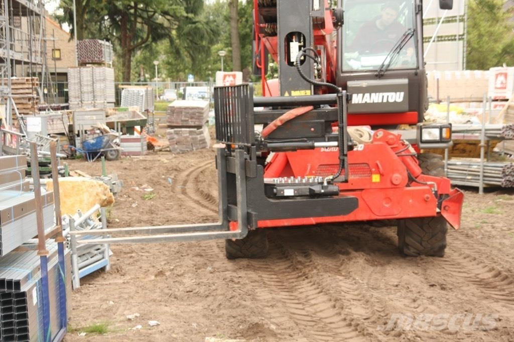 Manitou MRT THE ORIGINAL ROTATING FORKS ROMASTOR-TILT - Teleskoplader: das Bild 3 Manitou MRT THE ORIGINAL ROTATING FORKS ROMASTOR-TILT - Teleskoplader: das Bild 3