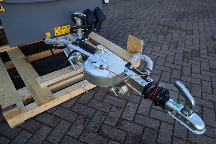 Luftkompressor Atlas Copco XAS 58-7 Valid inspection, *Guarantee! Diesel, Vol: das Bild 9