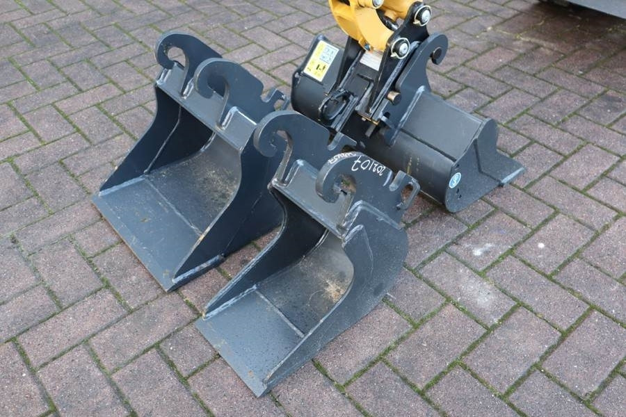 Minibagger CAT 300.9D NEW, Valid inspection, *Guarantee! Hydr Qui: das Bild 13