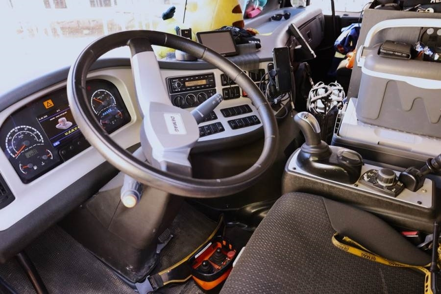 Demag AC220-5 Dutch Registration, 10x6x10, 220t Ca - All-Terrain Kran: das Bild 4 Demag AC220-5 Dutch Registration, 10x6x10, 220t Ca - All-Terrain Kran: das Bild 4