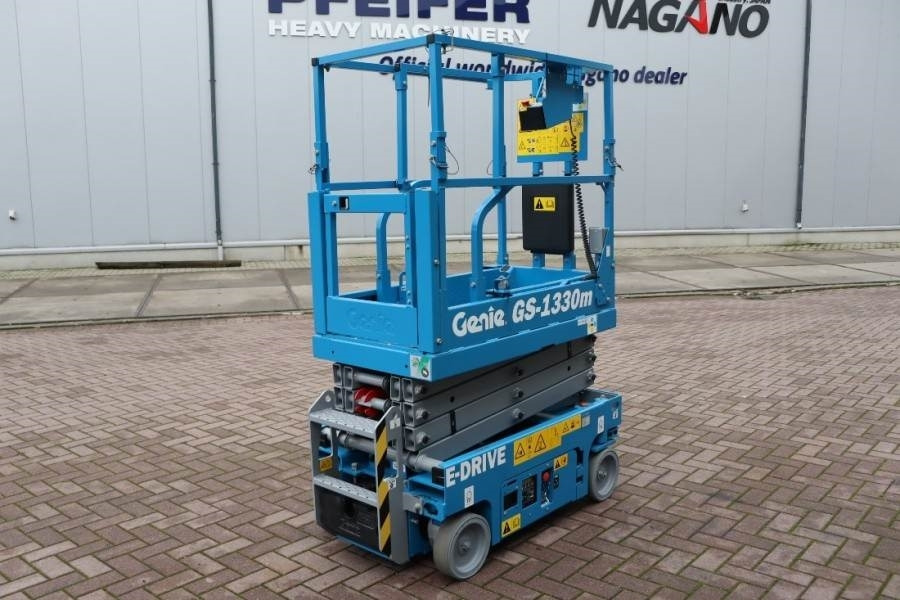 Genie GS1330M All-Electric DC Drive, 5.9m Working Height - Scherenbühne: das Bild 3 Genie GS1330M All-Electric DC Drive, 5.9m Working Height - Scherenbühne: das Bild 3