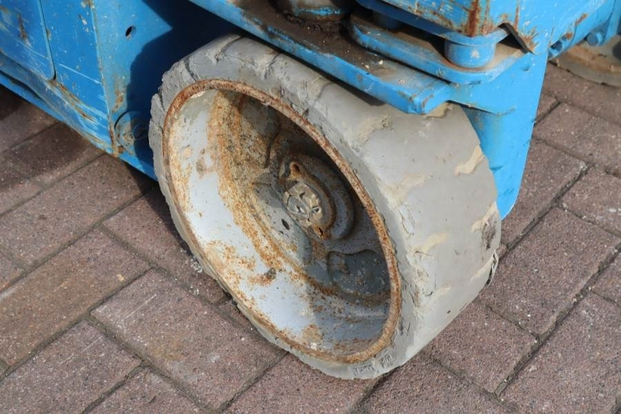 Scherenbühne Genie GS2632 Electric, Working Height 10m, 227kg Capacit: das Bild 10