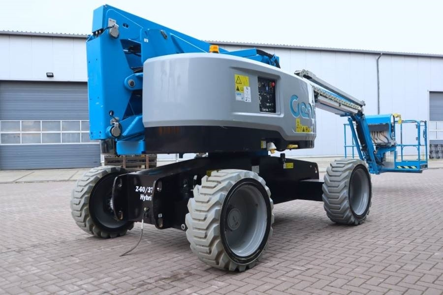 Genie Z60/37FE Guarantee! Hybrid, 4x4 Drive, 20m Working - Gelenkarmbühne: das Bild 2 Genie Z60/37FE Guarantee! Hybrid, 4x4 Drive, 20m Working - Gelenkarmbühne: das Bild 2