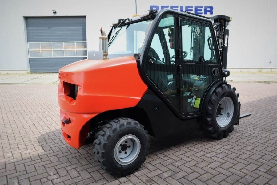 Manitou MC25-4 Valid Inspection, *Guarantee, Diesel, 4x4 D - Geländestapler: das Bild 3 Manitou MC25-4 Valid Inspection, *Guarantee, Diesel, 4x4 D - Geländestapler: das Bild 3