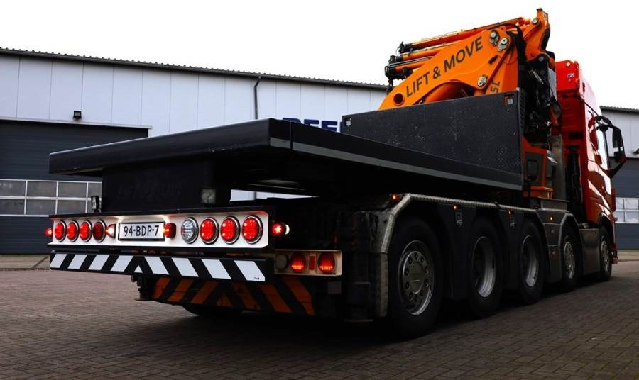 Volvo FH12 With Cormach 135tm Crane Volvo FH12 10x4 With - All-Terrain Kran: das Bild 2 Volvo FH12 With Cormach 135tm Crane Volvo FH12 10x4 With - All-Terrain Kran: das Bild 2