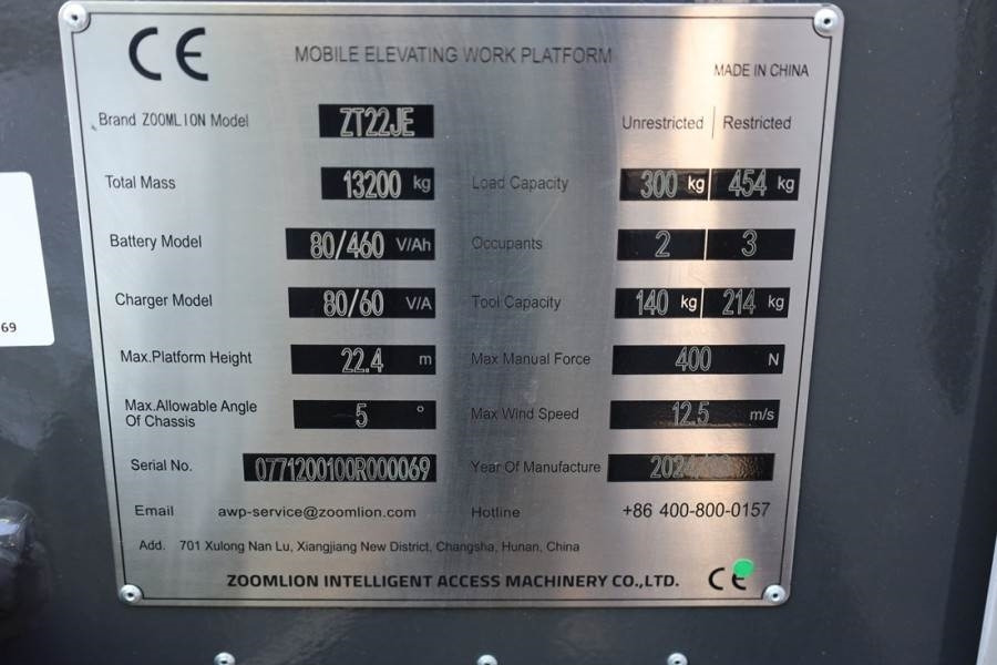Teleskopbühne Zoomlion ZT22JE Fully Electric Lithium-Powered, 4x4 Rough T: das Bild 6