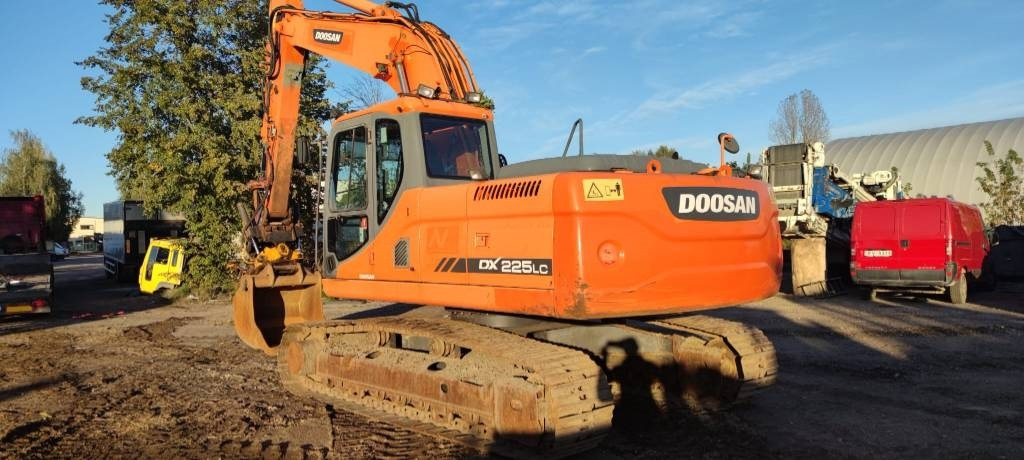 Doosan 225 LC - Kettenbagger: das Bild 2 Doosan 225 LC - Kettenbagger: das Bild 2