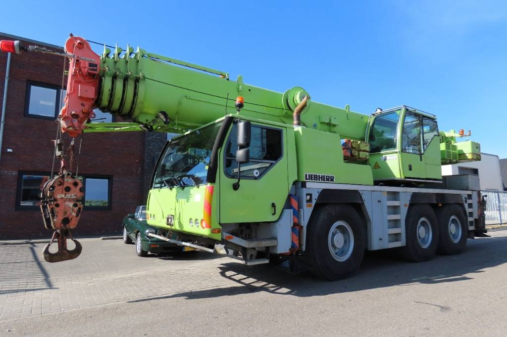 Liebherr LTM 1055-3.2 - All-Terrain Kran: das Bild 1 Liebherr LTM 1055-3.2 - All-Terrain Kran: das Bild 1