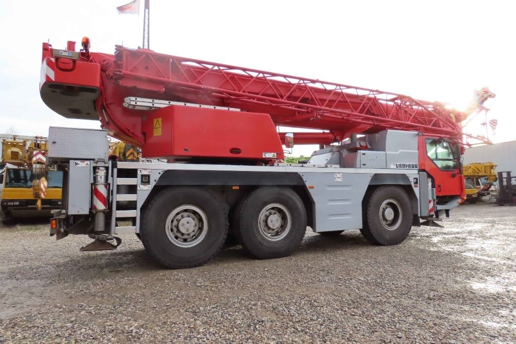 Liebherr LTM 1055-3.2 - All-Terrain Kran: das Bild 3 Liebherr LTM 1055-3.2 - All-Terrain Kran: das Bild 3