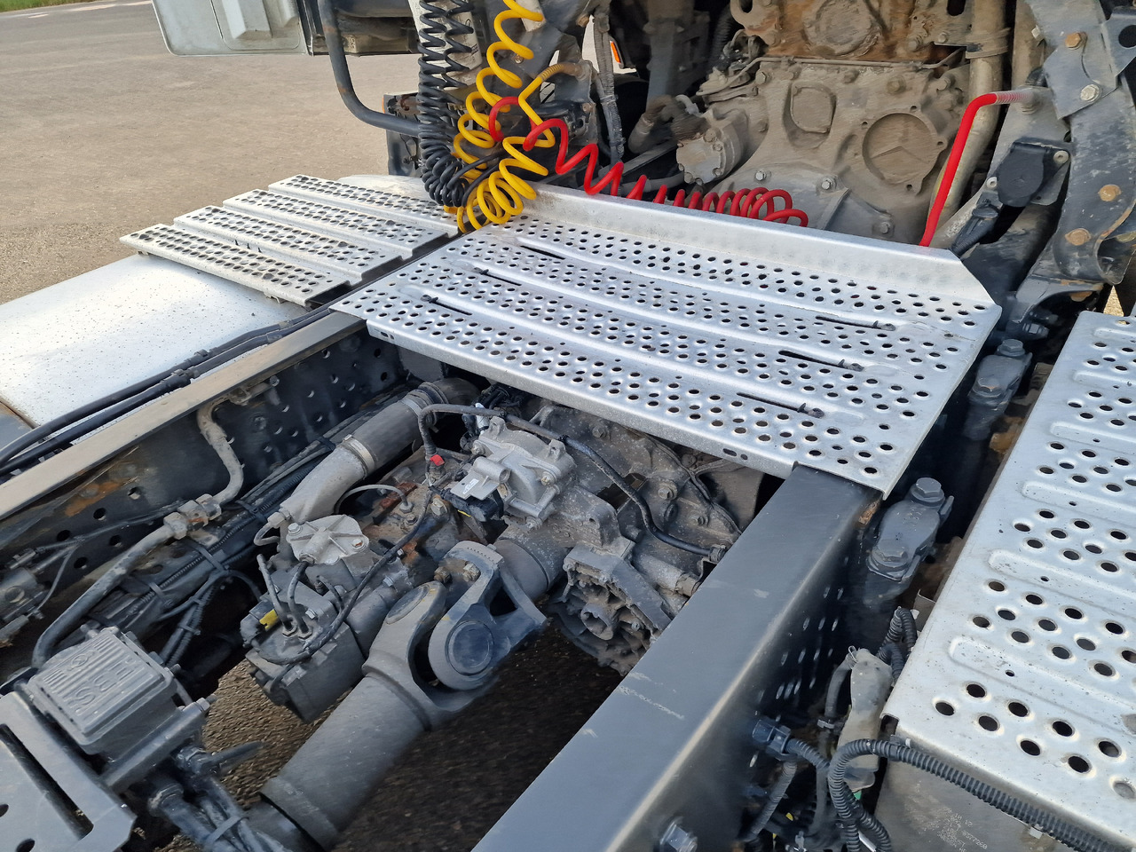 MERCEDES-BENZ Actros 1845 Retarder - Sattelzugmaschine: das Bild 5 MERCEDES-BENZ Actros 1845 Retarder - Sattelzugmaschine: das Bild 5