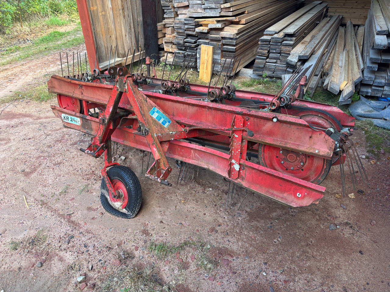 A.Pöttinger KR-240 - Heuwender/ Wenderechen: das Bild 1 A.Pöttinger KR-240 - Heuwender/ Wenderechen: das Bild 1