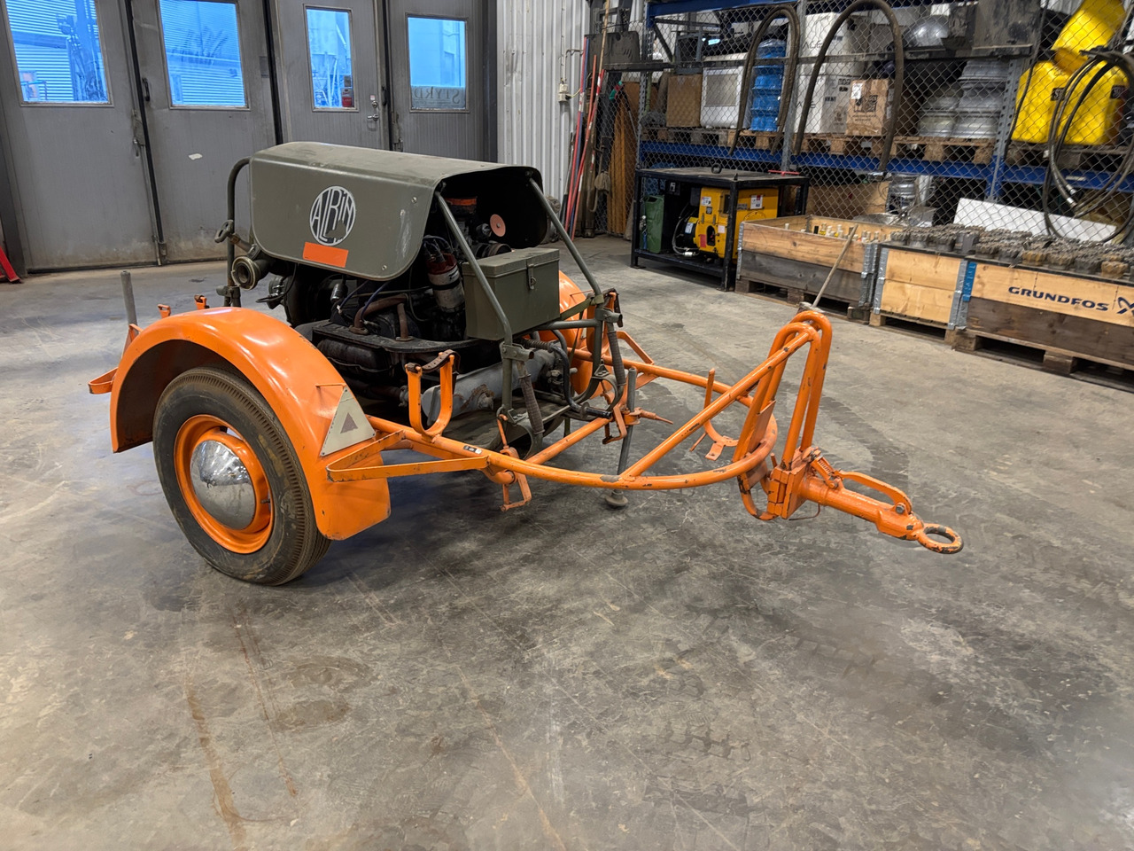 Albin A900VW - Baugeräte: das Bild 1 Albin A900VW - Baugeräte: das Bild 1