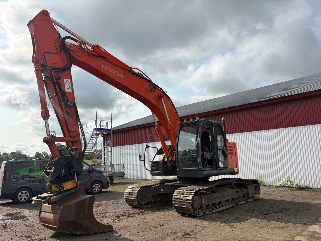 Hitachi ZX225USLC-3 - Bagger: das Bild 1 Hitachi ZX225USLC-3 - Bagger: das Bild 1