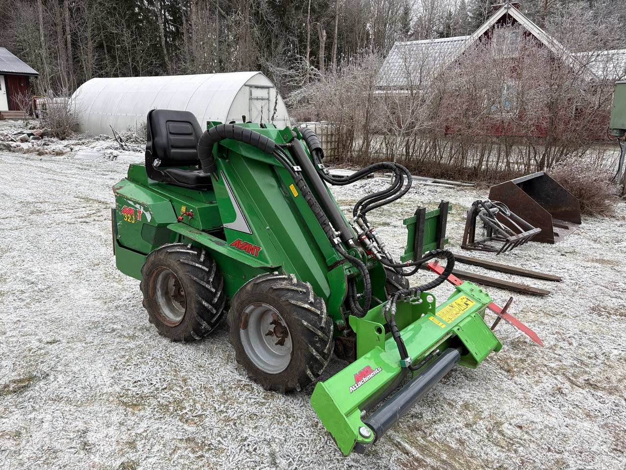 Avant 320 - Kommunal-/ Sonderfahrzeug: das Bild 1 Avant 320 - Kommunal-/ Sonderfahrzeug: das Bild 1