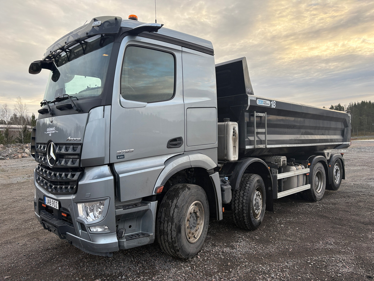 MERCEDES-BENZ AROCS 3753 - Kipper: das Bild 1 MERCEDES-BENZ AROCS 3753 - Kipper: das Bild 1