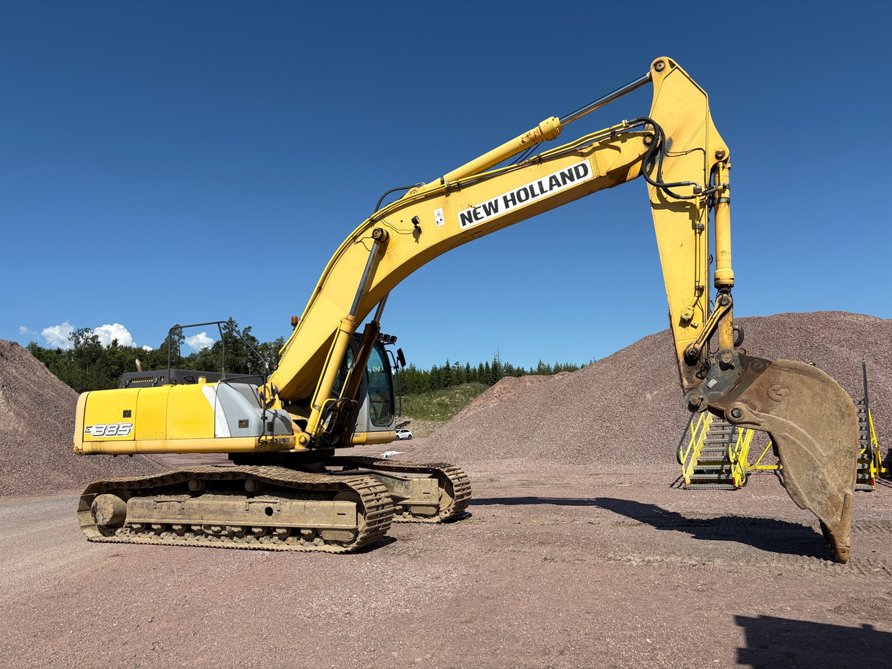 New Holland E385 - Bagger: das Bild 1 New Holland E385 - Bagger: das Bild 1