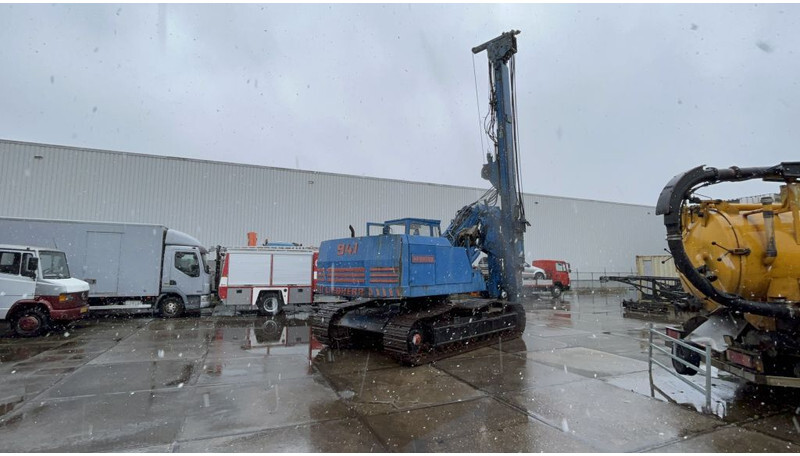 Bohrgerät Liebherr 941 excavator with ABI driller: das Bild 11