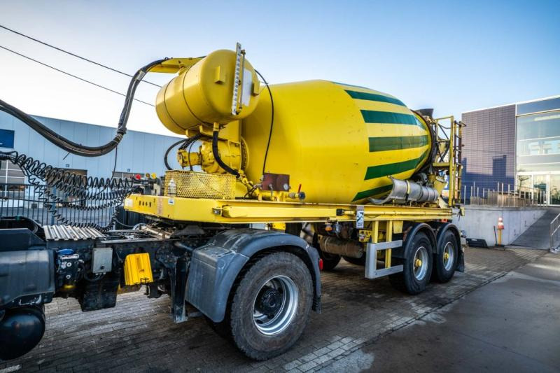 Stetter BETON MIXER/MALAXEUR/MISCHER - 10 M3 - Auflieger: das Bild 4 Stetter BETON MIXER/MALAXEUR/MISCHER - 10 M3 - Auflieger: das Bild 4