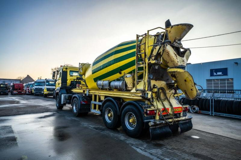 MAN TGS 18.440 BLS 4x4 (+cardan)+STETTER 10M3 - Fahrmischer: das Bild 5 MAN TGS 18.440 BLS 4x4 (+cardan)+STETTER 10M3 - Fahrmischer: das Bild 5