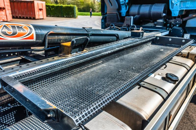 Abrollkipper MAN TGX 26.470 6X2-4 LL +AJK: das Bild 8