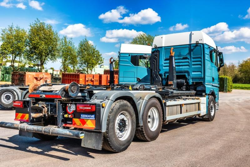 MAN TGX 26.510 6x2-4 LL + AJK - Abrollkipper: das Bild 3 MAN TGX 26.510 6x2-4 LL + AJK - Abrollkipper: das Bild 3