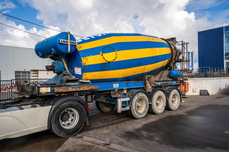 MULLER BETON MIXER/MALAXEUR/MISCHER LIEBHERR 12M3 - Betonmischer Auflieger: das Bild 1 MULLER BETON MIXER/MALAXEUR/MISCHER LIEBHERR 12M3 - Betonmischer Auflieger: das Bild 1