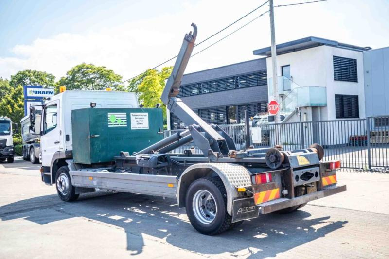 Mercedes ATEGO 1222 K - Abrollkipper: das Bild 4 Mercedes ATEGO 1222 K - Abrollkipper: das Bild 4