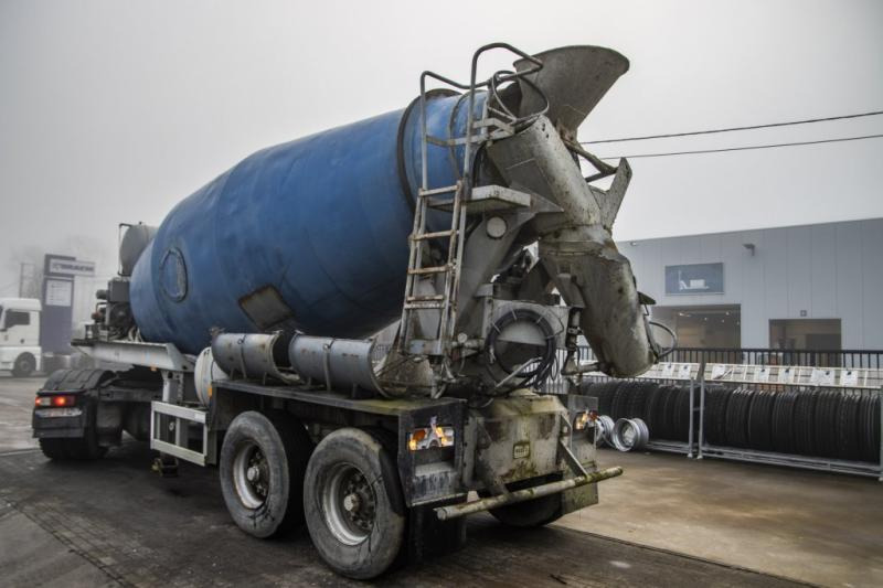 Mol BETON MIXER/MALAXEUR/MISCHER 12M3+MOTOR/MOTEUR - Betonmischer Auflieger: das Bild 2 Mol BETON MIXER/MALAXEUR/MISCHER 12M3+MOTOR/MOTEUR - Betonmischer Auflieger: das Bild 2