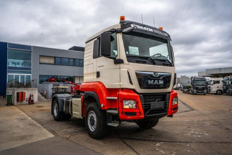 MAN TGS 18.460 BLS 4X4 +KIPHYDR / (met Cardan) - Sattelzugmaschine: das Bild 2 MAN TGS 18.460 BLS 4X4 +KIPHYDR / (met Cardan) - Sattelzugmaschine: das Bild 2