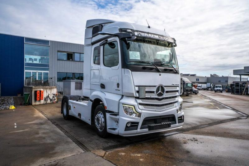 Mercedes ACTROS 1842 LS - Sattelzugmaschine: das Bild 2 Mercedes ACTROS 1842 LS - Sattelzugmaschine: das Bild 2