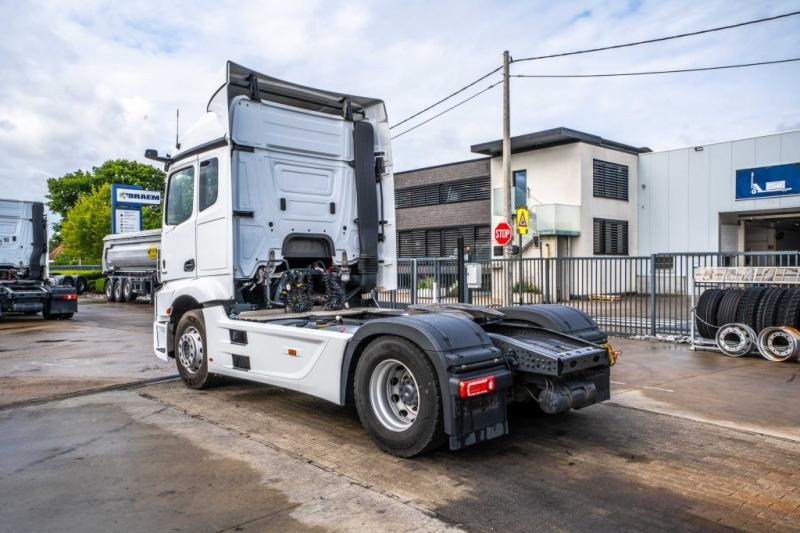 Mercedes ACTROS 1842 LS - Sattelzugmaschine: das Bild 5 Mercedes ACTROS 1842 LS - Sattelzugmaschine: das Bild 5