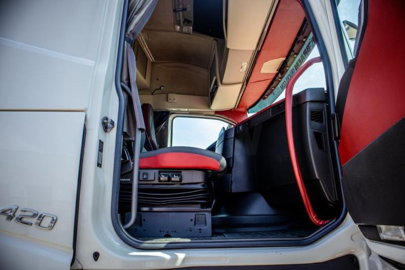 Sattelzugmaschine Volvo FH 420: das Bild 10