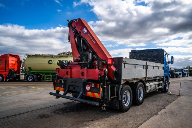 Volvo FH 12-340 - HMF 2420 K6 (2012) - Pritsche LKW, Autokran: das Bild 4 Volvo FH 12-340 - HMF 2420 K6 (2012) - Pritsche LKW, Autokran: das Bild 4