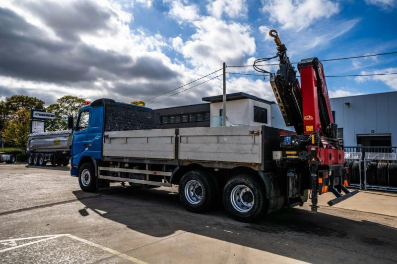 Volvo FH 12-340 - HMF 2420 K6 (2012) - Pritsche LKW, Autokran: das Bild 5 Volvo FH 12-340 - HMF 2420 K6 (2012) - Pritsche LKW, Autokran: das Bild 5