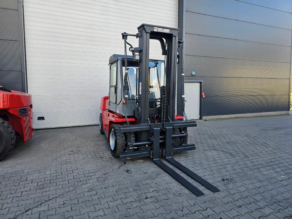 Kalmar DCF80-6 - Dieselstapler: das Bild 4 Kalmar DCF80-6 - Dieselstapler: das Bild 4