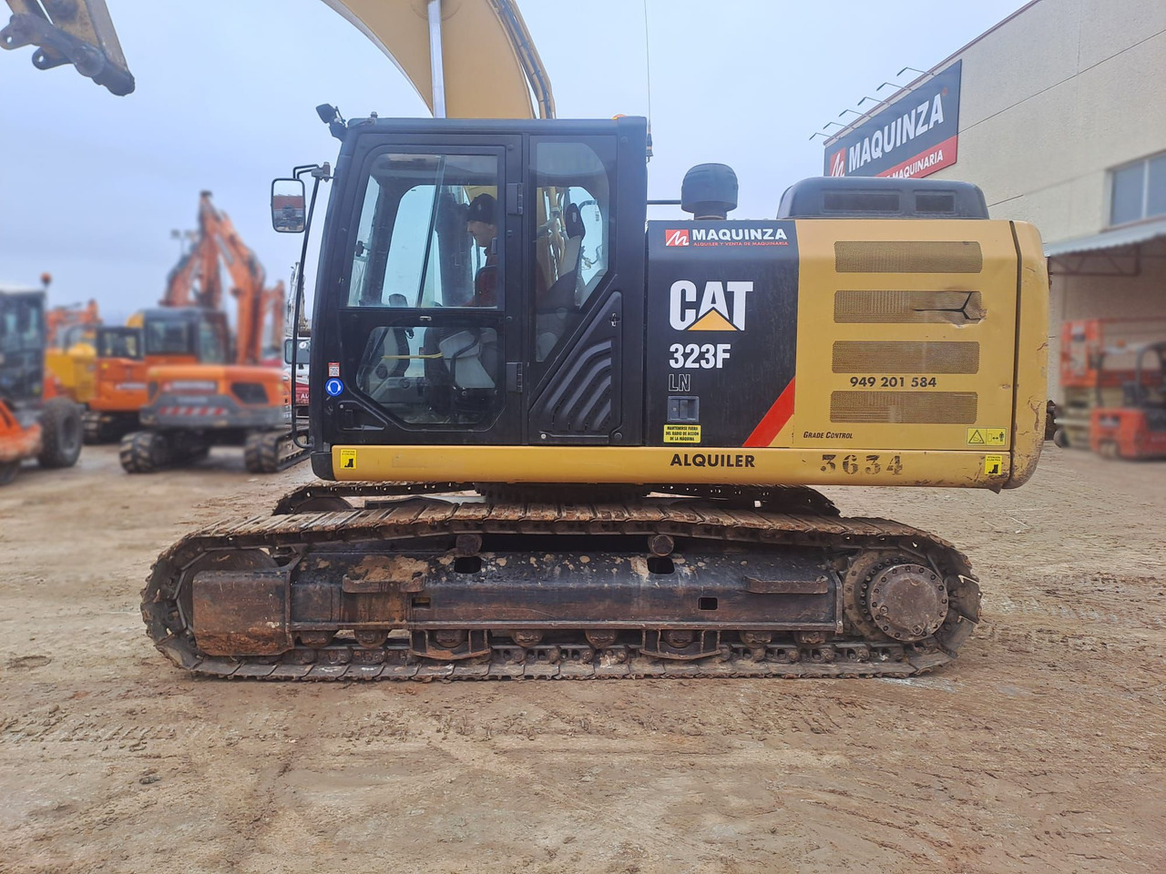 CATERPILLAR 323FLN IHC - Kettenbagger: das Bild 3 CATERPILLAR 323FLN IHC - Kettenbagger: das Bild 3