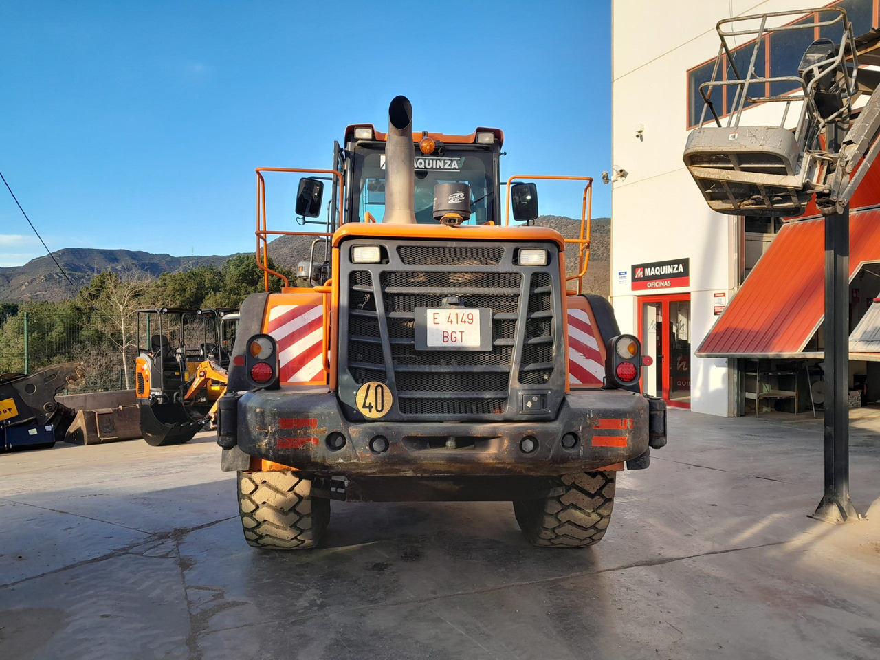 DOOSAN DL300 L/AUX - Radlader: das Bild 4 DOOSAN DL300 L/AUX - Radlader: das Bild 4