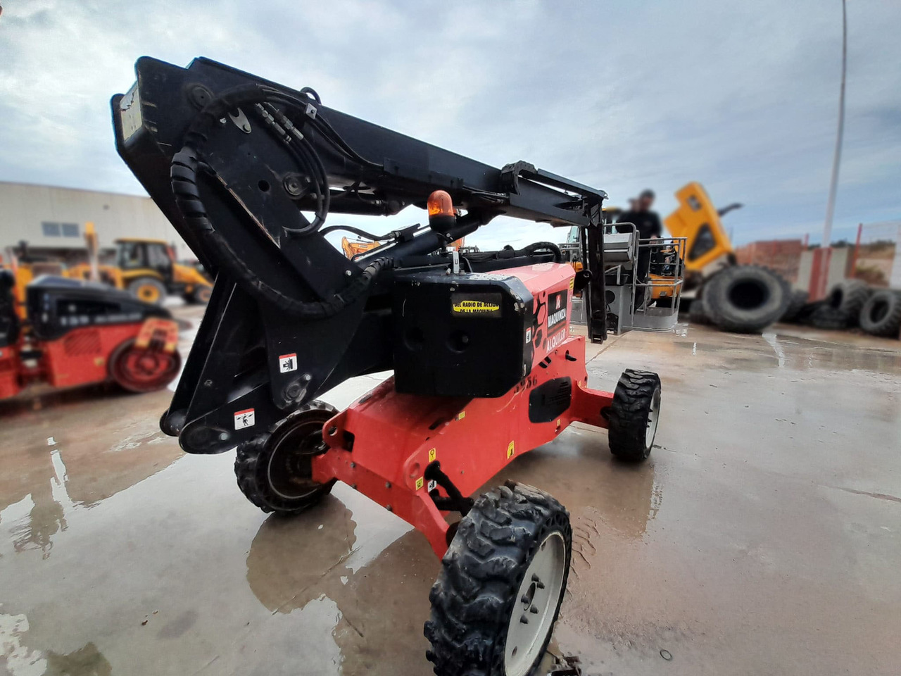 MANITOU MAN GO 12 - Gelenkarmbühne: das Bild 5 MANITOU MAN GO 12 - Gelenkarmbühne: das Bild 5