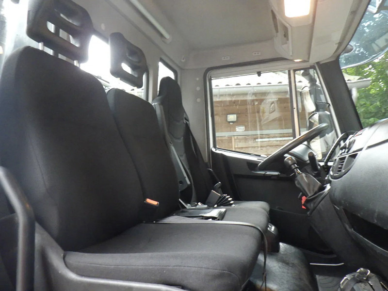 Autokran Iveco EuroCargo 140 250 / 6 cilinder / Manual / Bladgeveerd / Hiab X-HIDUO 158 / Radiografisch / Drilling / Winch: das Bild 16