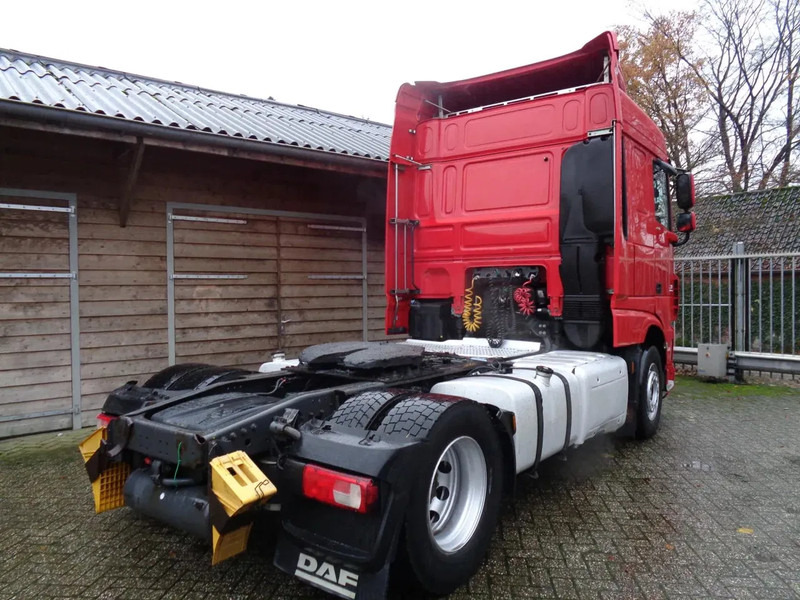 DAF XF 106 106-460 / Euro 6 ADR /Intarder / 2 tanks / Standairco - Sattelzugmaschine: das Bild 3 DAF XF 106 106-460 / Euro 6 ADR /Intarder / 2 tanks / Standairco - Sattelzugmaschine: das Bild 3